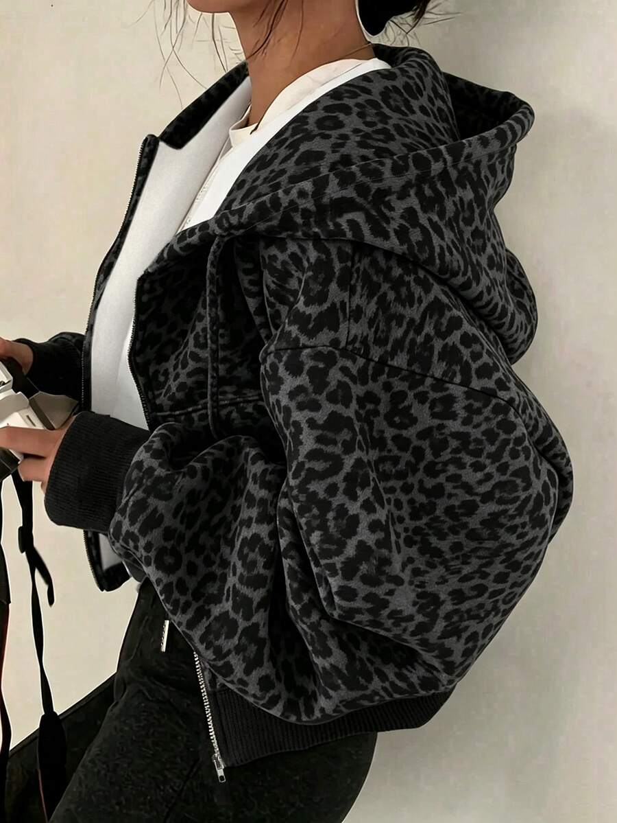 SHEIN x Carly Lawrence INAWLY 女款豹紋休閒百搭日常穿著連帽衛衣 - 黑色 - 查看 1