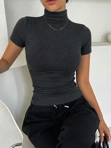 DAZY 女款素色高領修身百搭休閒T恤 - 深灰色 - 查看 1