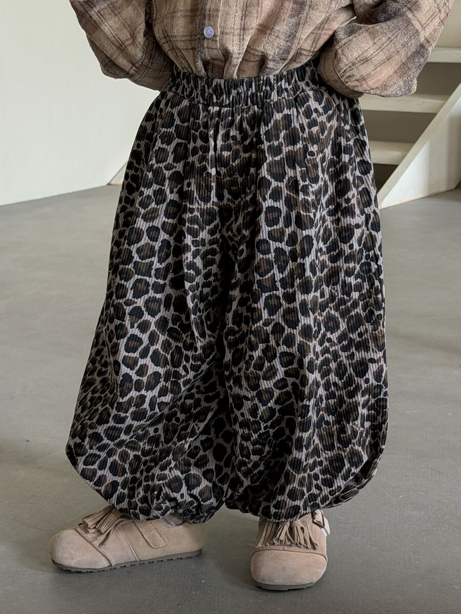 DAZY Young Girl Leopard Print Loose Lantern Pants With Elastic Waist Design - Brown - View 1
