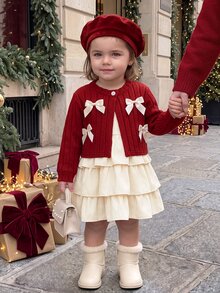 SHEIN Bộ váy sát nách cho bé gái kèm áo cardigan len đan nơ dễ thương và gấu bèo nhún - Đỏ - Xem 8