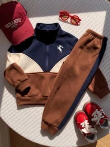 SHEIN 2pcs Kids Young Boy Pattern Contrast Color Knit Long Sleeve - Pullover Collar Sweatshirt & Autumn Winter Pants Set, Red Sweatshirt Set, Sports Outfit - Multicolor - View 8