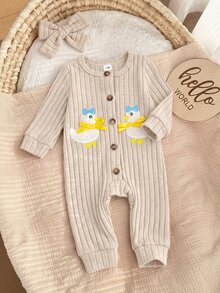 SHEIN 新生兒卡通鴨子刺繡設計蝴蝶結裝飾單排扣長袖居家連身衣 - 卡其色 - 查看 10