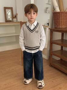 Hapijoa Young Boy Letter Embroidery Striped V-Neck Casual Versatile Knit Vest - Apricot - View 4