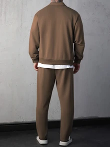 Manfinity Roughcore 男士灰藍色兩件式休閒套裝，拉鍊前口袋夾克與長褲，休閒正裝，秋季度假慢跑套裝，老錢風運動休閒套裝 - 棕色 - 查看 2