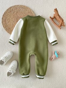 SHEIN 1件嬰兒幼兒連身衣，學院風熊刺繡貼布，對比色長袖抓絨連身褲，日常穿著，秋冬款 - 軍綠色 - 查看 3