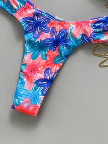 SHEIN Swim Swim MOD 2件組 春夏度假款 隨機印花櫻桃飾品掛脖三角比基尼上衣與比基尼褲 女款性感泳衣套裝 - 彩色 - 查看 4