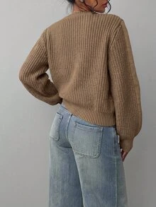 SHEIN BASICS 女款純色圓領寬鬆休閒毛衣 秋冬服飾 - 卡其色 - 查看 2