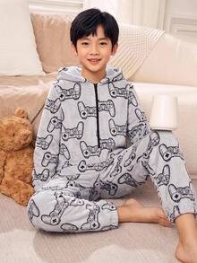 SHEIN Little Byeori 法蘭絨連身褲童裝大童男童休閒居家遊戲機圖案保暖內裡加厚連身褲，適合秋冬、學校、家庭聚會、度假、派對，秋季穿搭、冬季穿搭，男童童裝 - 彩色 - 查看 3