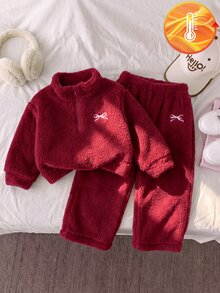 SHEIN 2件組幼童女款運動衫+運動長褲 可愛酒紅色蝴蝶結刺繡飾邊 半拉鍊長袖立領 開學季秋季套裝 - 紅色 - 查看 1