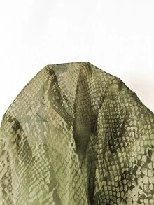 Ceyna Plus Size Lightweight Fabric Snake Print Long Sleeve Shirt - Olive Green - View 6