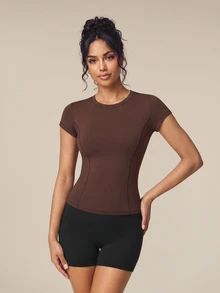 OutZeal 女款健身運動上衣 瑜珈網球休閒 T-shirt 收腹快乾修身短袖上衣 - 棕色 - 查看 3