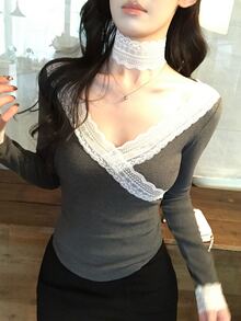 DAZY Women's V-Neck Lace Patchwork Long Sleeve Korean Style Spring/Autumn T-Shirt - Grey - View 1