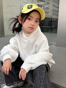 Dazy Kids Tween Girl Hip Hop Back Lip Graphic Print Sweatshirt - White - View 10