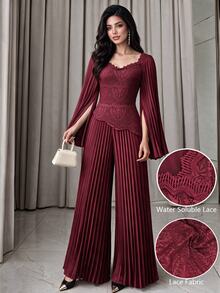Modelyn جمبسوت نسائي أنيق وراقي بياقة على شكل قلب مع تطريز دانتيل وتصميم غير متماثل، أكمام مجعدة بنصف فتحة، وخصر مطوي يبرز القوام - عنابي اللون - مشاهدة 7