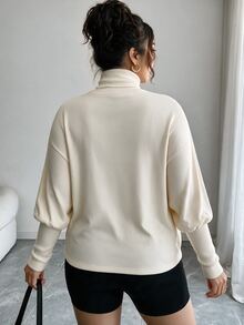 GlowEve CURVE 女款大尺碼高領不對稱下擺上衣，度假穿搭 - 杏色 - 查看 5