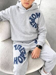 SHEIN 兒童青少年男孩休閒大字母圖案連帽衛衣與慢跑褲套裝，麻灰色，適合秋冬、學校、家庭聚會、派對，男孩套裝 - 灰色 - 查看 1