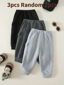 SHEIN 2pcs/Pack Celana Olahraga Bayi Laki-laki dengan Kantong Kargo dan Manset, Bahan Fleece Tebal, Celana Olahraga Musim Dingin - Grey - View 2