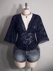 SHEIN ICON 大尺碼 Y2K 哥德風 優雅性感 V 領蕾絲拼接喇叭袖上衣 黑色 夏季 早午餐晚餐穿搭 - 藏蓝色 - 查看 4