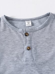 SHEIN 青少年男孩百搭鈕扣半開襟上衣與格紋長褲家居服套裝 - 彩色 - 查看 3