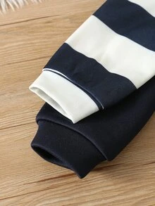 SHEIN 2件組買一送一兒童男孩女孩休閒連帽衛衣長袖基礎款秋季上衣返校服冬季外套職業日穿搭 - 彩色 - 查看 5