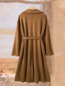 Rusticease Jaket Elegan Wanita Ukuran Besar Warna Polos Kerah Berlipat Bahu Jatuh Lengan Panjang Kancing Ganda untuk Musim Gugur - Coklat - View 2
