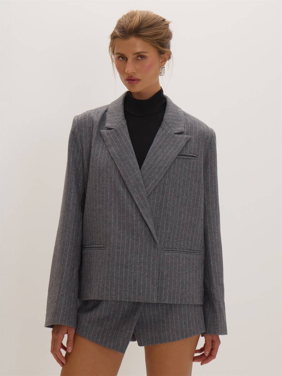 MUSEYN Grey Pinstripe Tailored Woven Cross Back Detail Boxy Blazer Versatile Everyday Date Night Chic New Season Fall - Grey - View 1