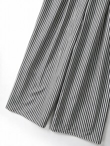 GlowEve CURVE Plus Size Women's Elegant Solid Color V-Neck Sleeveless Gold Decor Waist Buckle Cinched Waist Wide Leg Jumpsuit, Suitable For Spring/Summer Commute And Daily Wear - Black and White - View 3