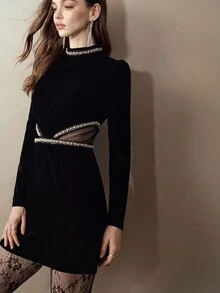 MOTF PREMIUM BEADED RHINESTONE ROUND NECK EXPOSED WAIST PETAL SLEEVE VELVET SHORT DRESS - Black - View 4