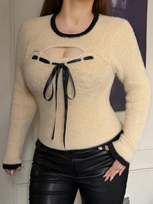 Dazy Plus Autumn Sexy Fitted Hollow-Out Contrast Color Drawstring Bow-Knot Sweater - Beige - View 1