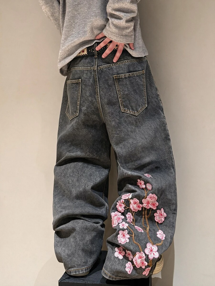 STEELVANCE 街頭風極簡精緻桃花刺繡設計百搭寬鬆寬腿牛仔褲 - 灰色 - 查看 1
