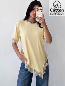 Firerie 女款法式蕾絲拼接不對稱下擺棉混紡舒適百搭T恤 - 淡黃色 - 查看 4