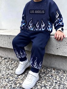 男童火焰印花兩件套，LOS ANGELES字母圓領衛衣搭配收口長褲，美式街頭風，秋季新品熱銷款，寬鬆不束縛，活性染料耐褪色，俐落廓形，適合出遊拍照、上學、旅行與日常穿著，多尺寸可選，帥氣吸睛 - 彩色 - 查看 1