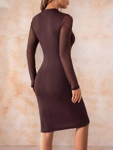Glamine Gaun Hitam Wanita dengan Detail Belahan di Bagian Bawah dan Motif Jala Berongga - Coklat - View 2