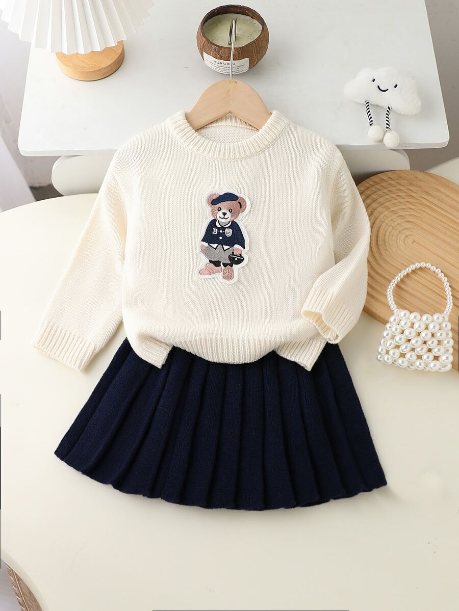 SHEIN 嬰兒熊刺繡毛衣套裝,女嬰針織兩件套,海軍藍百褶裙,可愛貼布熊刺繡,學院風設計,簡約米白色+海軍藍配色,氛圍感強 - 藏蓝色 - 查看 1