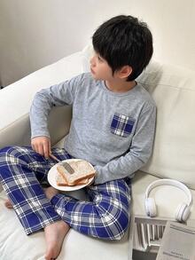 兒童青少年男孩休閒極簡風兩件套，拼色貼袋圓領長袖軟針織套頭上衣搭配鬆緊腰經典格紋長褲睡衣 - 藍色 - 查看 4