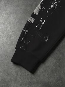 ROMWE MEN American Street Dark Character Collage Zipper Hoodie, Oversized Vintage Distressed Gothic Print - Black and White - View 5