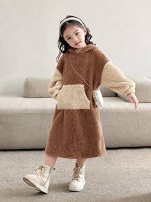 SHEIN 女童雙色口袋落肩泰迪毛絨衛衣洋裝，秋冬款 - 棕色 - 查看 1