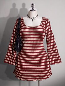 SHEIN ICON 大尺碼黑白露背喇叭袖針織洋裝，秋季 90s 80s 70s 返校季、夜店、早午餐、晚餐派對、度假 Y2K 2000s 秋季款 - 彩色 - 查看 1