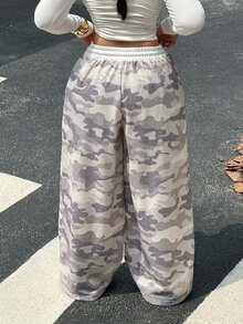Muchica Plus-Size, Loose-Fitting Streetwear-Style Sweatpants Featuring A Retro Camouflage Print, A Contrasting Drawstring Waistband, And Pockets. - Multicolor - View 2