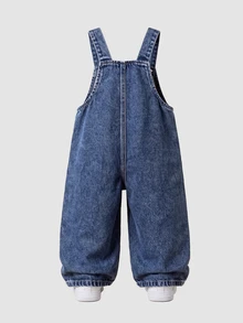 Genkimix Kids 女嬰牛仔連身褲，四季新款，可愛俏皮設計，復古牛仔中藍色，胸前 3D 大蝴蝶結配紅色櫻桃刺繡圖案，時尚寬鬆直筒版型，柔軟舒適面料，百搭風格適合度假與各種場合，四季新款女嬰牛仔連身褲 - 中等水洗藍 - 查看 2
