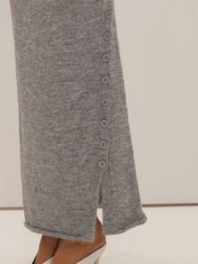 MUSEYN Grey Knit Asymmetric Button Maxi Skirt Versatile Everyday Casual Chic Date Night New Season Fall Cosy - Grey - View 5