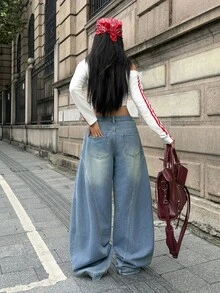 StreetHx Light Blue Washed Asymmetrical Waist Deconstructed Wide Leg Denim Jeans With Side Cargo Pockets, Streetwear Asymmetrical Floor-Length Pants - Light Wash - View 2