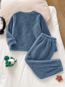 SHEIN 小男孩日韓風冬季卡通刺繡熊圖案圓領標準肩長袖上衣與長褲 2件組 柔軟舒適雙面珊瑚絨睡衣套裝 - 藍色 - 查看 4