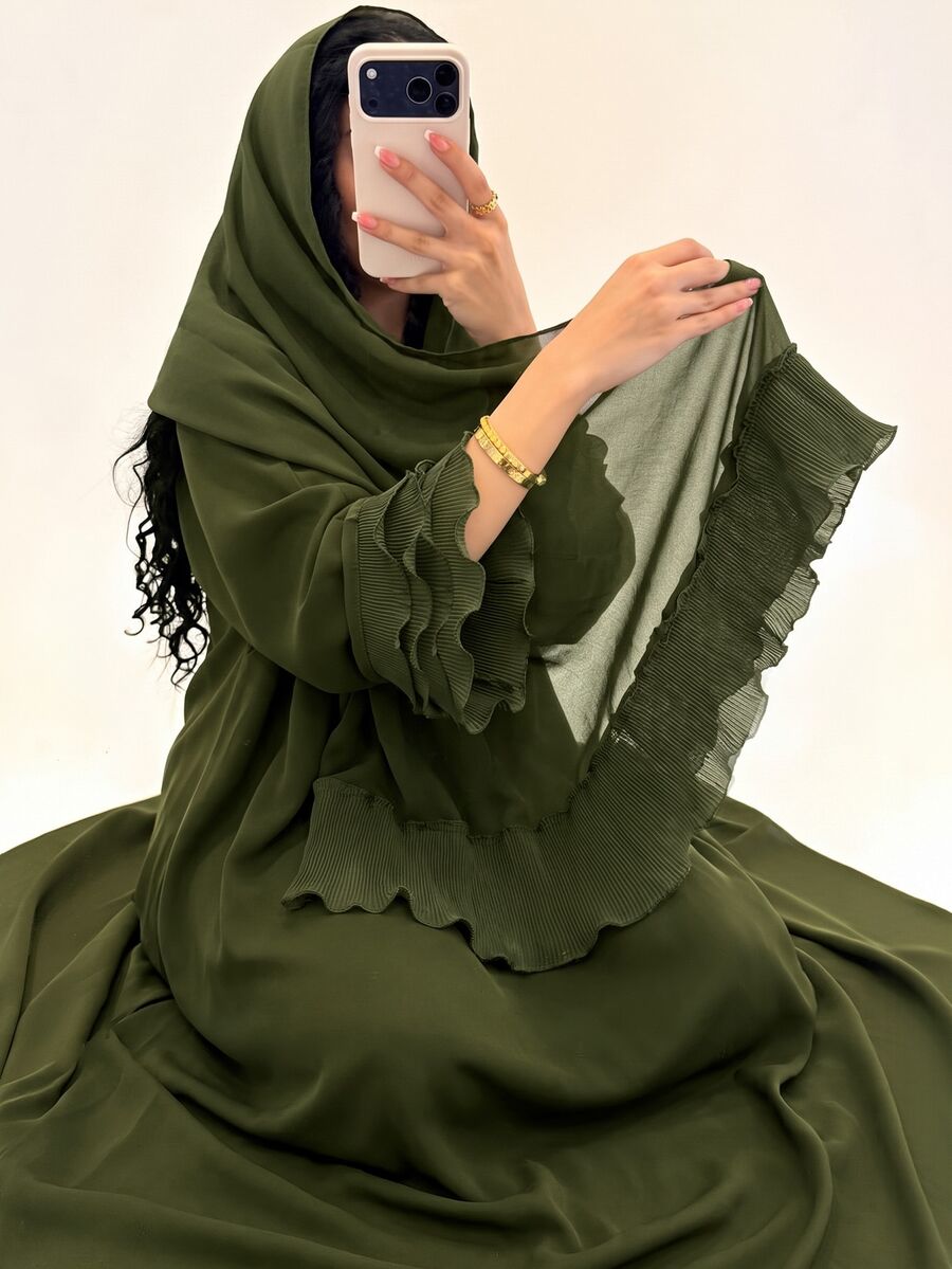 Yasmyna Olive Green Wavy Lace Patchwork Headscarf Long Sleeve Women's Abaya Fall/Winter Going Out - Olive Green - View 1