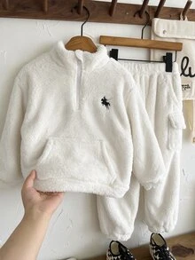 SHEIN 兒童男童 2件組休閒套裝－立領套頭連帽衛衣與保暖內裡秋季長褲，適合冬季、上學、返校，舒適套裝 - 彩色 - 查看 5