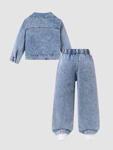 SHEIN 秋冬女童熱銷清新愛心與草莓刺繡粉紫配色甜美時尚淺藍水洗牛仔兩件套：短款牛仔外套 + 寬鬆直筒寬腿牛仔褲，適合日常穿著與聚會 - 藍色 - 查看 2