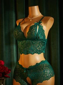 SpicyHot Sexy Lace Plus Size Lingerie Set (Wireless Triangle Panties) 2pcs - Dark Green - View 6