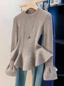 Franclia 女款羅紋荷葉邊下擺針織衫，適合度假與旅行 - 卡其色 - 查看 1