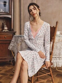 Côtesoire Mature Elegant French Noble Charm Intellectual Lace Patchwork Ruched Fitted Romantic Ditsy Floral Women's Nightgown - White - View 6