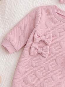 SHEIN 新生兒秋冬款可愛粉色蝴蝶結與愛心圖案長袖連身衣居家服 - 粉色 - 查看 6